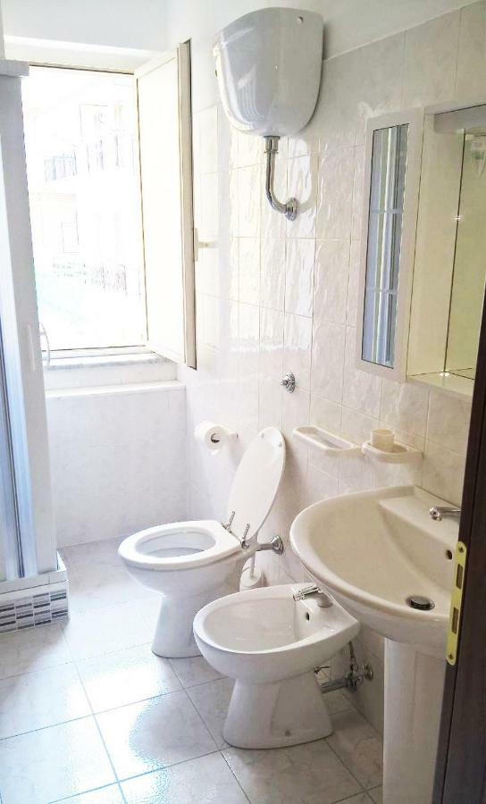 Climatizzato In Centro A 100M Dal Mare Villa Cirò Marina Buitenkant foto